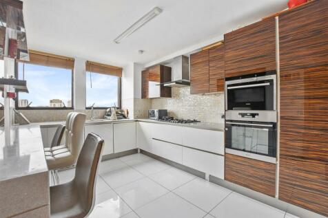 10-ae81GCPMSC - 71 Park Lorne - Kitchen -Original 