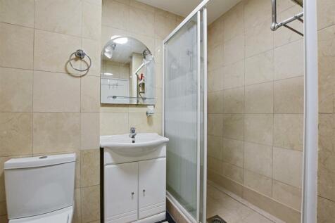 13-e986GCPMSC - 56 Blair Court- Shower -Original (