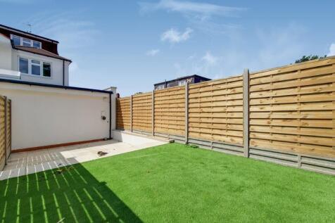 10_Patio-0-850x570.jpg