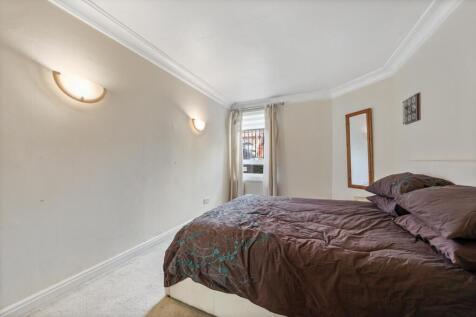 Bedroom 4.jpg
