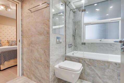 11_Bathroom-0.jpg