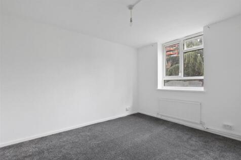 03-5dd0GCPMSC - 60 Dobson Close - Bedroom 2 -Origi