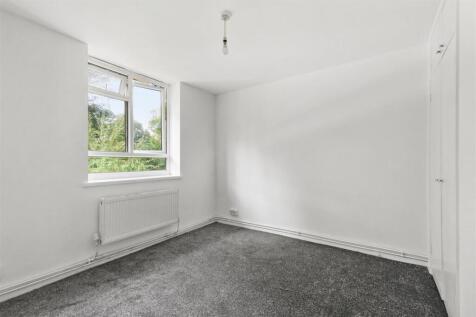 05-fae5GCPMSC - 60 Dobson Close - Bedroom 4 -Origi