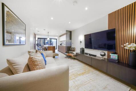 2 Sir Alexander Close - awChKqEFsHIzjnlxD2Sn.jpg