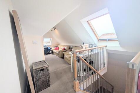 TOP FLOOR