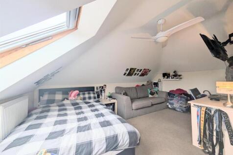 FAMILY ROOM/ANNEXE