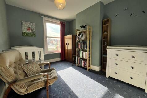 10.Second bedroom.jpeg