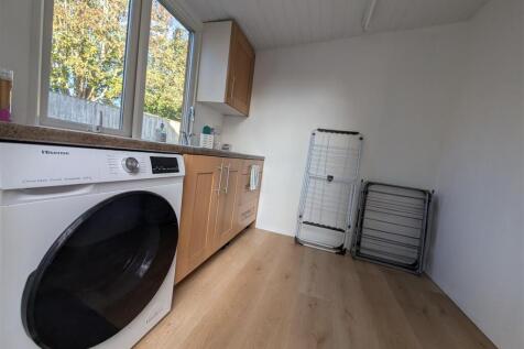 garden room/utility room