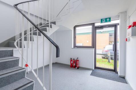 Unit 1330 Aztec West Bristol WEB19.jpg