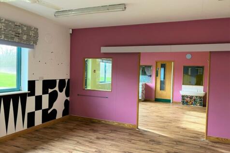 Childs play room.jpeg