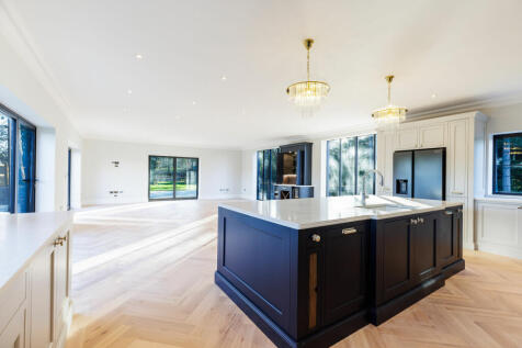 Forest View House KitchenFamily Room
