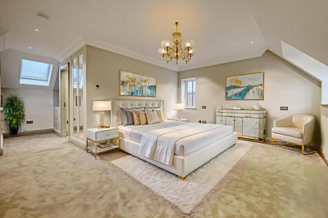 Plot 3 Principal Bedroom