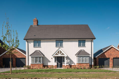 Felsted plot 11 external 1.JPG