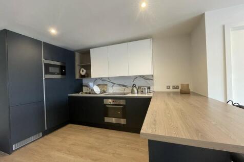 401 Riverview1