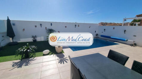 Los_Alcazares_Modern_Villa (23)
