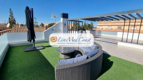 Los_Alcazares_Modern_Villa (28)