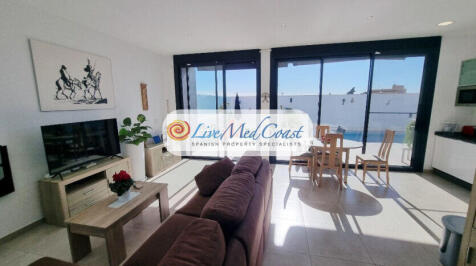 Los_Alcazares_Modern_Villa (35)