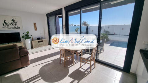 Los_Alcazares_Modern_Villa (40)