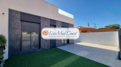Los_Alcazares_Modern_Villa (44)