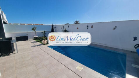 Los_Alcazares_Modern_Villa (20)