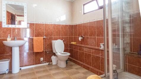Large 5 bed villa Ciudad Quesada Stunning Views (27)