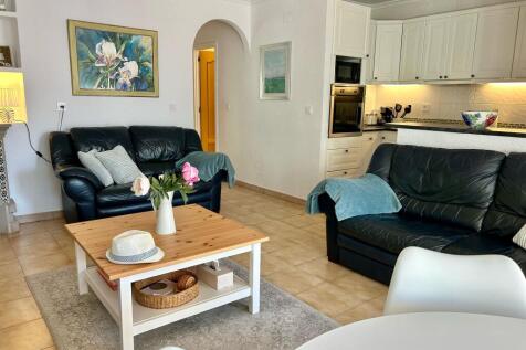 South Facing Verdemar Lola Bungalow(15)