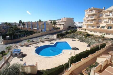 Cabo Roig penthouse apartment with sea views (2)