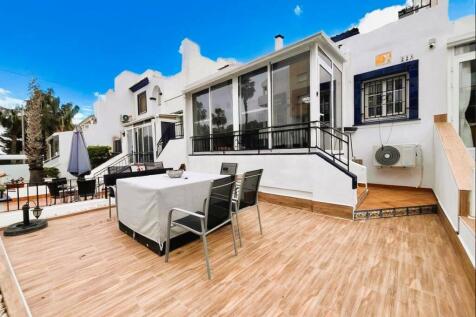 Rioja 3 bed Town house Villamartin