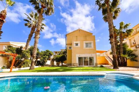 La Zenia 5 bed detached