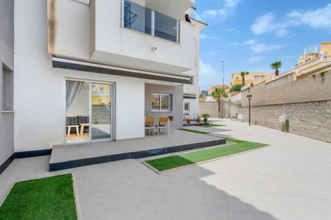 Villamartin ground floor modern apartment  with secure parking