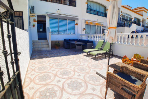 Vistabella Ground 2 bed apartment with communal pool