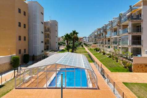Villamartin Gardens south facing corner apartment