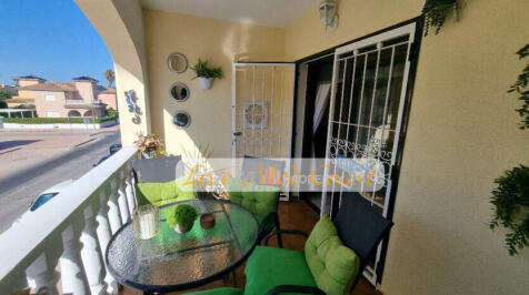 Playa_III_apartment_pool_view23