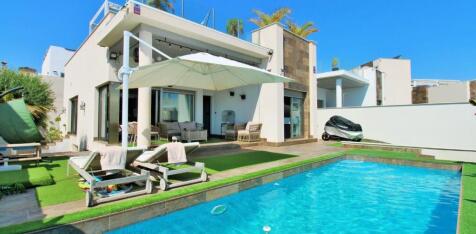 Pau 26 Villamartin Modern detached Villa
