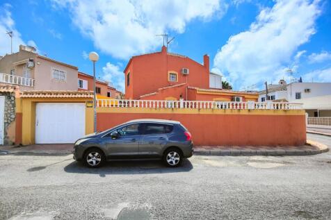 Los Frutales South facing Semi Detached property on corner plot  just 650m from Sea Front.