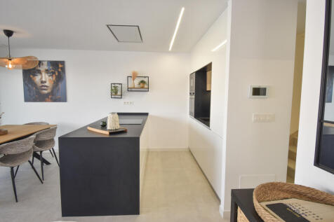 San Pedrow Modern Villa  (9)