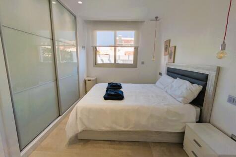 luxury villamartin villa with pool (3)