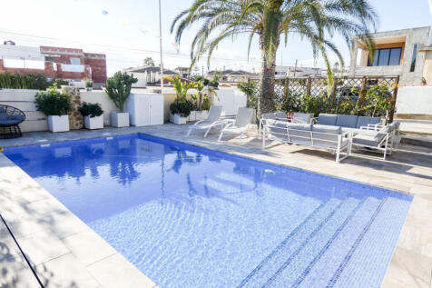 Ciudad Quesada Modern Villa Pool &amp; Summer Kitchen (38)