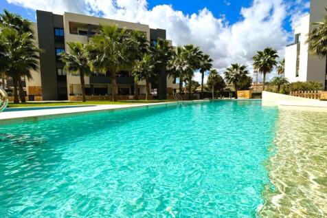 los altos moder ground floor apartment