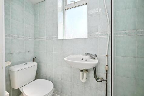 GF Shower Room