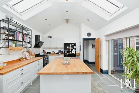 Lounge/Diner/Kitchen