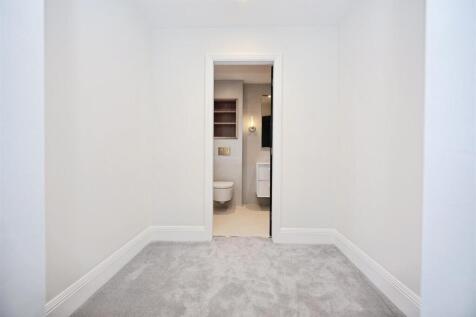 Walk In Wardrobe
