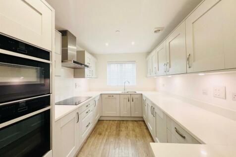 Open Plan Living / Dining Kitchen
