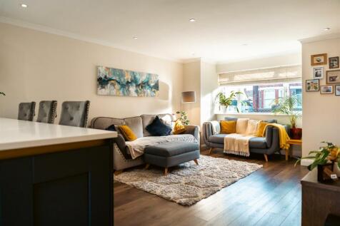 Open Plan Lounge &amp; Kitchen Diner