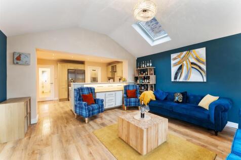 11 Moor Park Way, CW9 8WZ-69.jpg