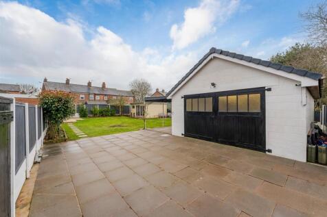 Double Garage