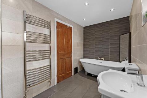 Modern Bathroom
