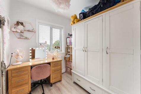 Bedroom Three/Study