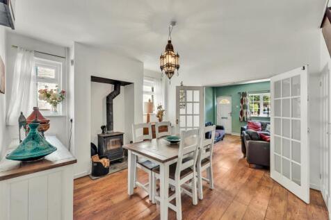 358 London Road, CW9 8EE-13.jpg