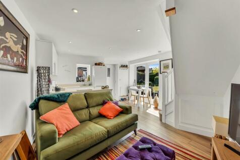 Two Storey Modern Annex